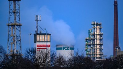 German city residents fear potential oil supply disruptions — RT World News