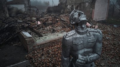 Ukraine risks state collapse amid prolonged conflict