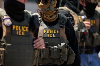 ICE agent arrested and charged over Minneapolis shooting statements
