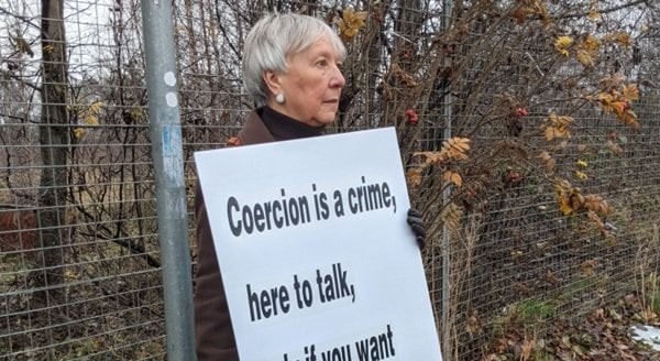 Abortion buffer-zone case dismissed since prosecutors can't show anyone was there to be influenced * WorldNetDaily * by Bob Unruh